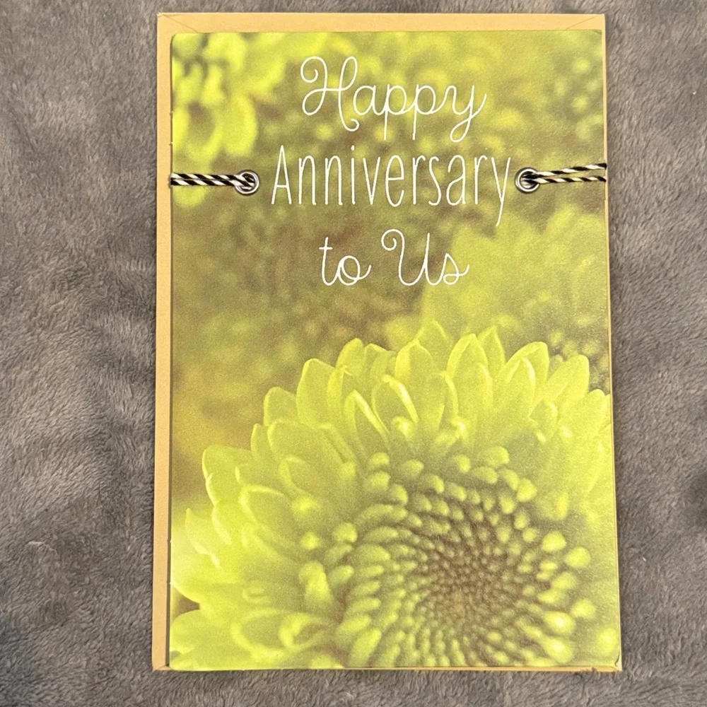🌻 Bundle of 2 Hallmark Anniversary Cards